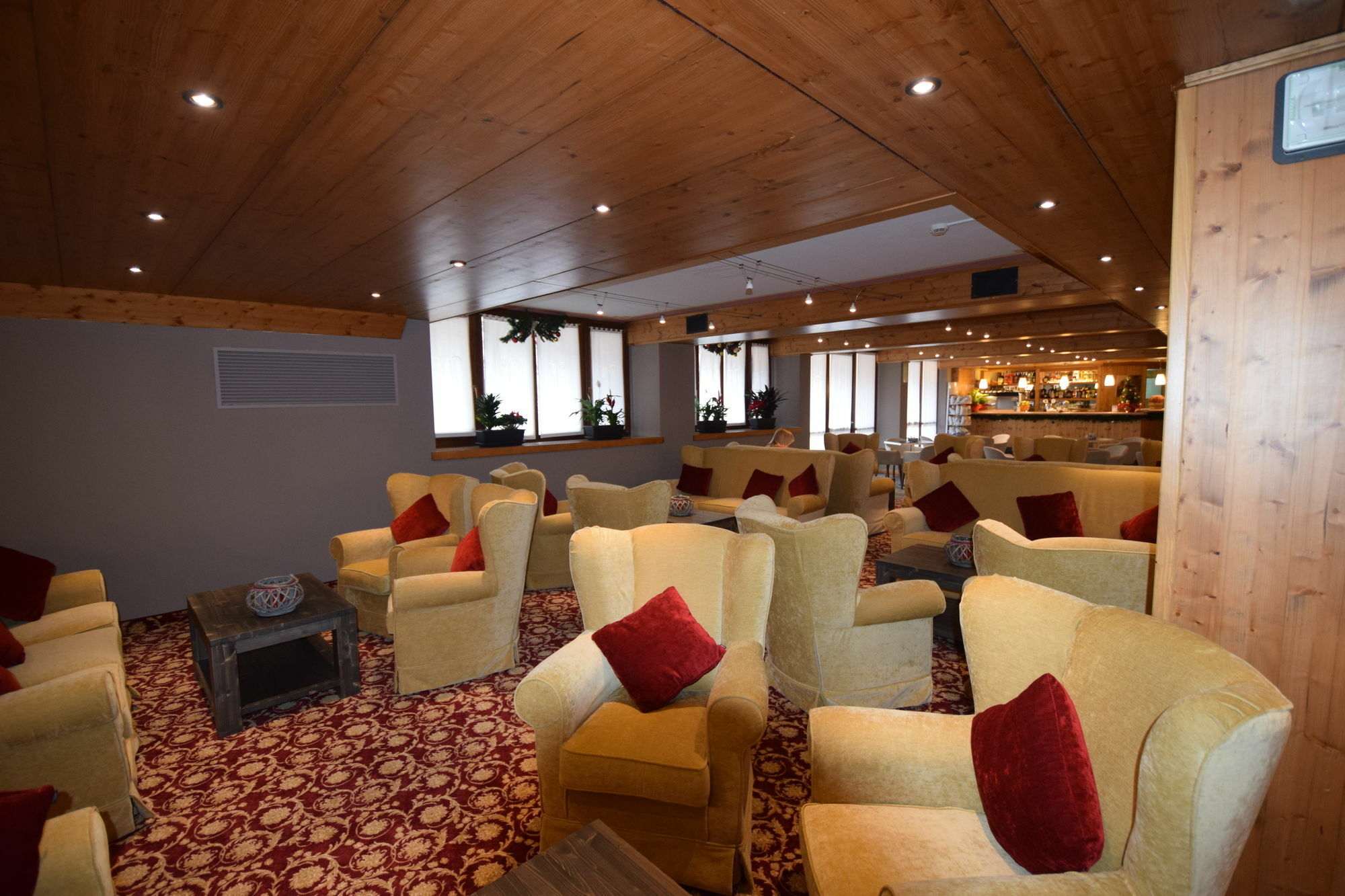 Hotel Piandineve Passo del Tonale Exterior photo